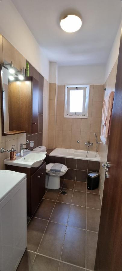 Bright & Modern Apt With View Heraklion Exterior foto