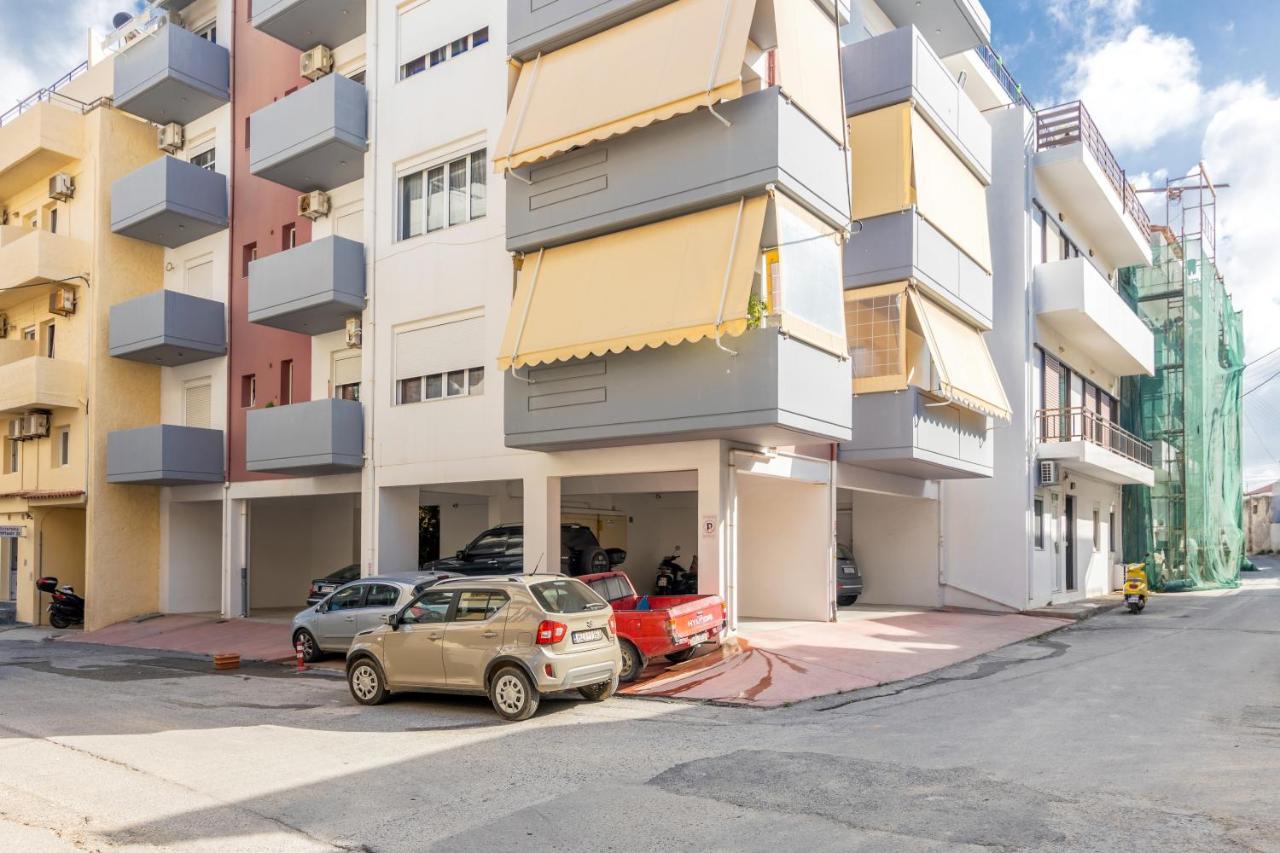 Bright & Modern Apt With View Heraklion Exterior foto